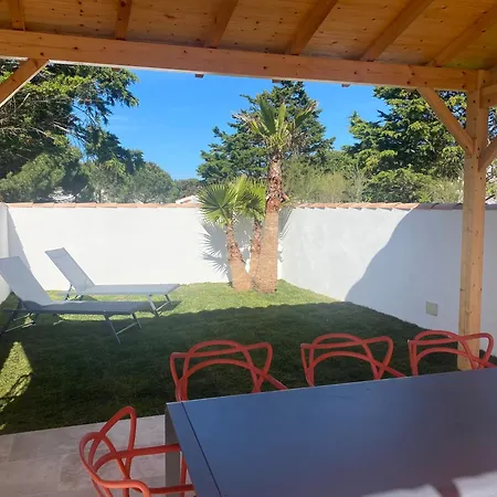 Magnifique A 50 M De La *